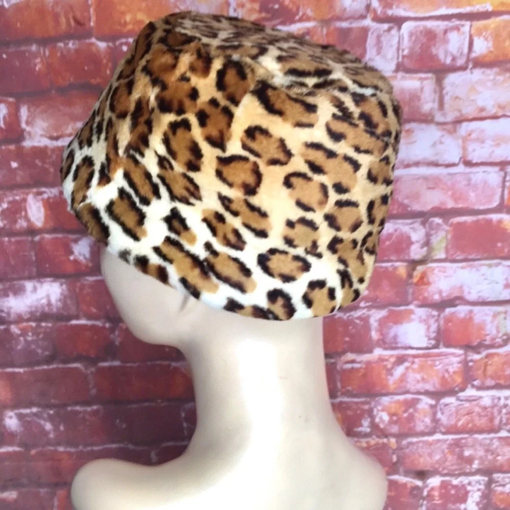 Vintage MCM Sheri Brett Leopard Print Faux Fur Bucket Hat